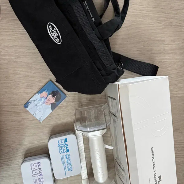 [BUNJANG] PLAVE Version 1 Lightstick Set with Bag / 플레이브 응원봉 세트 (구버전)