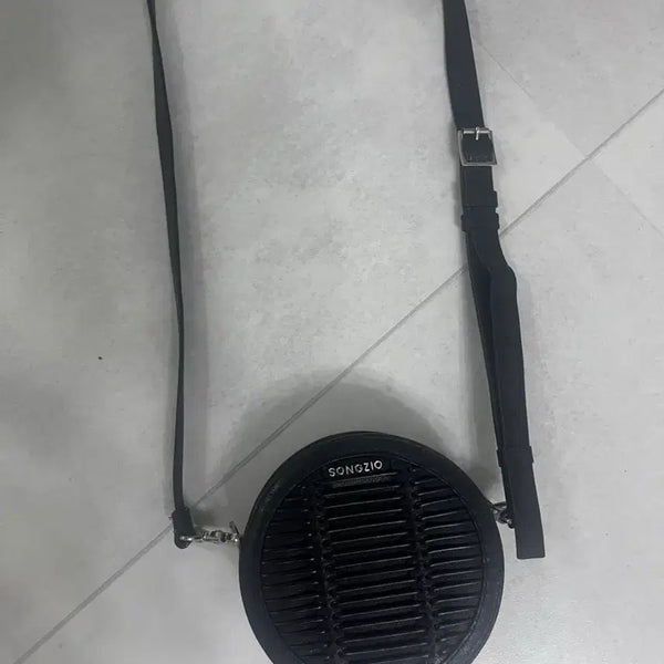 [BUNJANG] Songzio Homme Striped Leather Crossbody Bag / 송지오옴므 크로스백