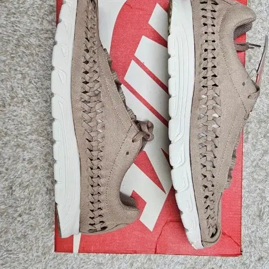 [BUNJANG] Nike Woven 280 Beige / 나이키우븐 280