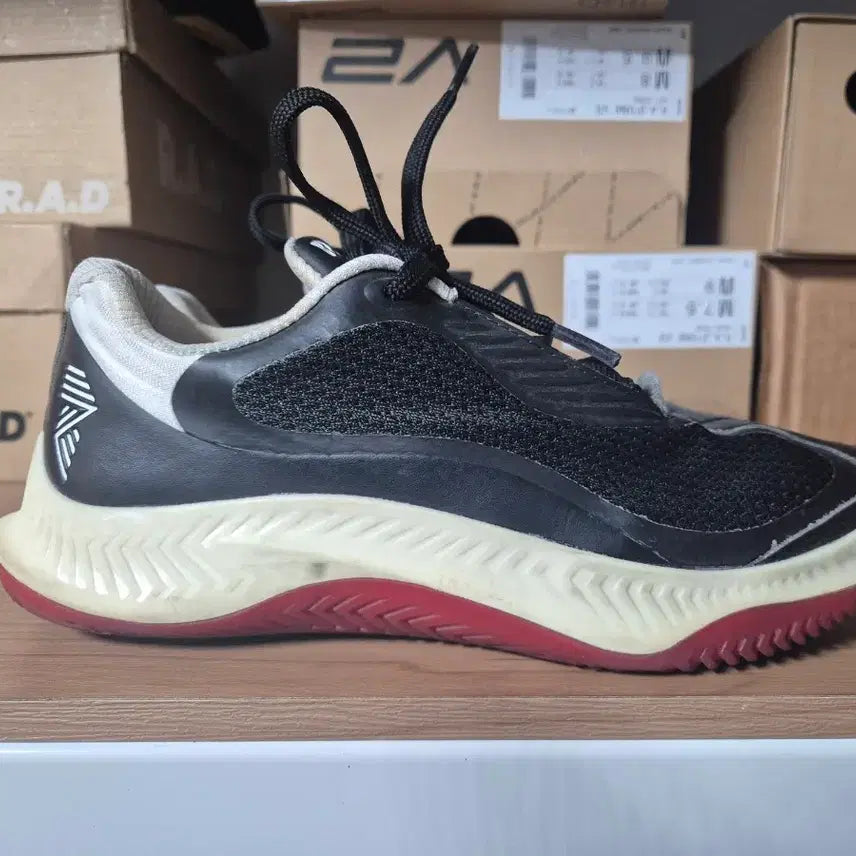 [BUNJANG] RAD ONE CrossFit Games Trainer Shoes Black Racing Red (230mm) / [230] RAD ONE 라드원 크로스핏 게임즈 트레이너 RAD ONE