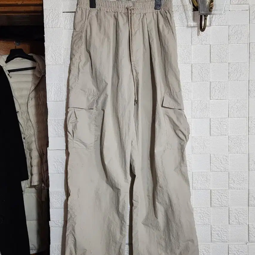 [BUNJANG] Women's Cargo Pants Beige (Used, Grade A) / 여성 카고 팬츠 베이지.중고의류 A급