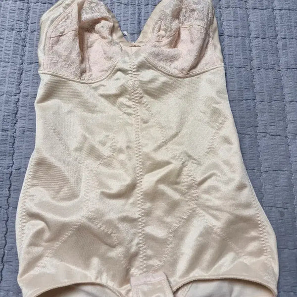 [BUNJANG] Nouvel Mari Correction All-in-One 90B Beige Lace Detail / 누벨마리 보정 올인원 90b