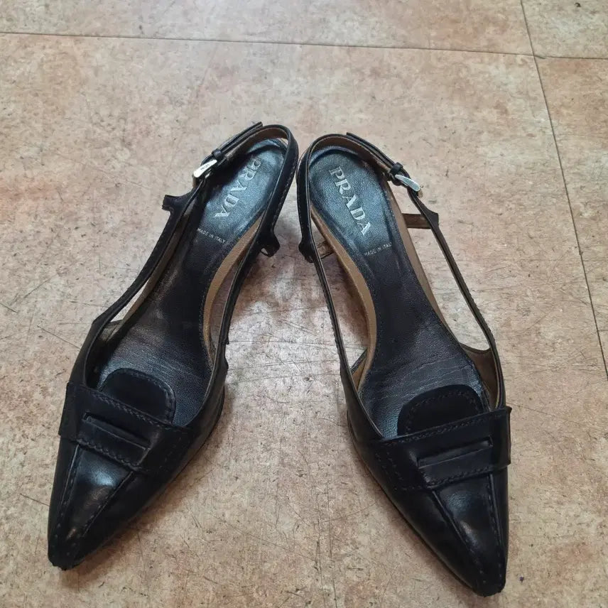 [BUNJANG] PRADA Black Leather Pointed Toe Loafer Slingback Heels / [PRADA] 프라다 블랙 레더 포인티드 토 로퍼 슬링백 힐