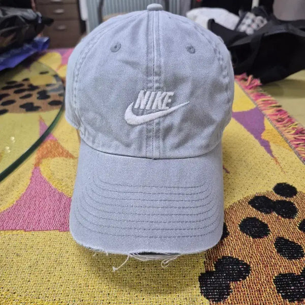 [BUNJANG] Nike Ball Cap Light Gray / 나이키 볼캡 연회색 챙 데미지