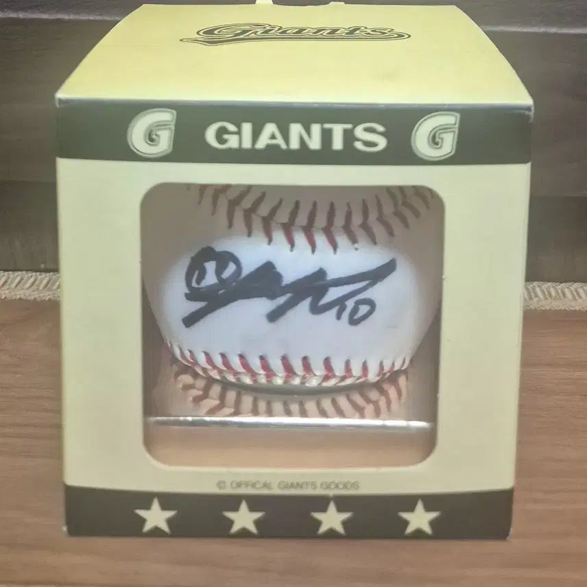 [BUNJANG] Lee Dae-ho 9 Consecutive Home Run World Record Signed Baseball Bundle Set / 이대호 9경기 연속 홈런 세계 신기록 수립 네포스 기타 싸인볼 일괄