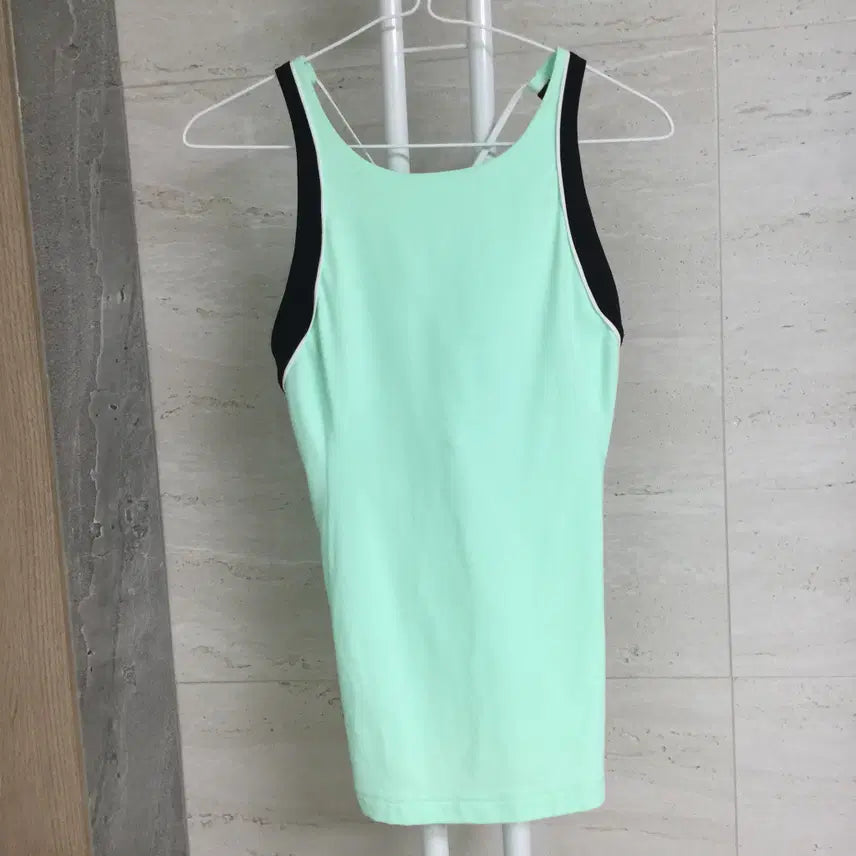 [BUNJANG] Lululemon Tank Top Size 8 / 룰루레몬 탱크탑 8