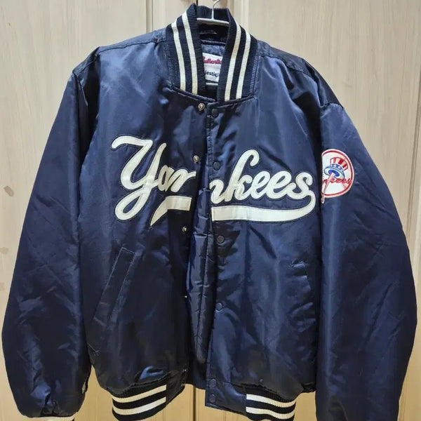 [BUNJANG] Majestic New York Yankees Varsity Jacket (L) / 양키스 마제스틱 바시티