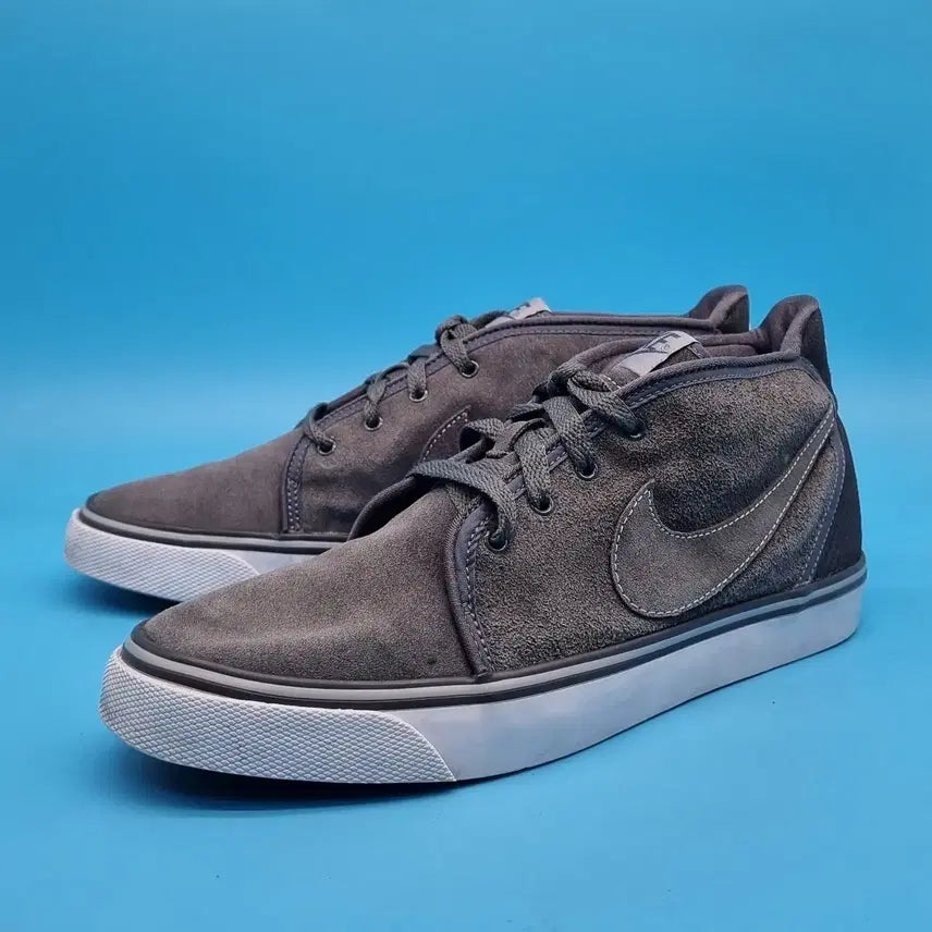 [BUNJANG] Nike Toki Mid Sneakers 275 / 나이키 토키 미드 275