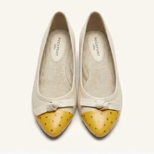 [BUNJANG] Rockport Flat Shoes Ivory Yellow Size 245 / 락포트 플랫슈즈 245 아이보리 옐로우