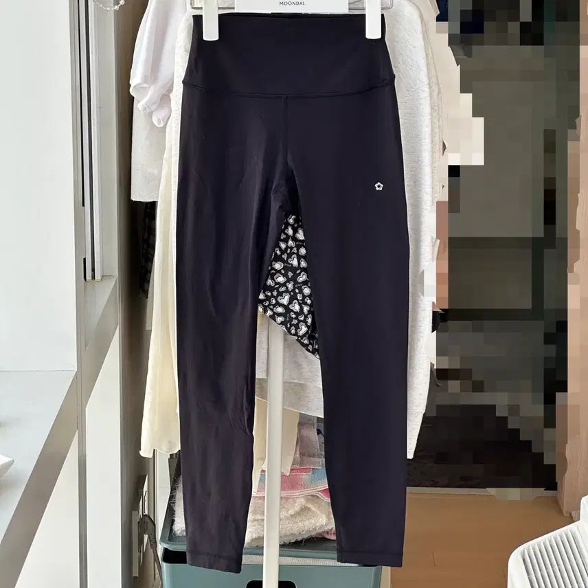 [BUNJANG] Mulawear Black Leggings / 뮬라웨어 레깅스