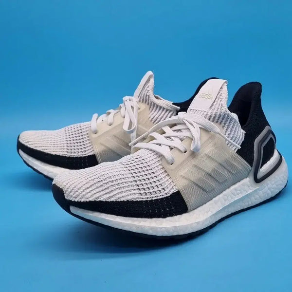 [BUNJANG] Adidas Ultraboost 19 Panda Sneakers 265 / 아디다스 울트라부스트 19 판다 운동화 265