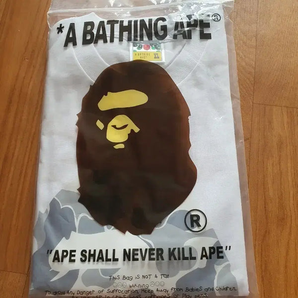 [BUNJANG] BAPE T-Shirt White XL / 베이프 반팔티 화이트 XL