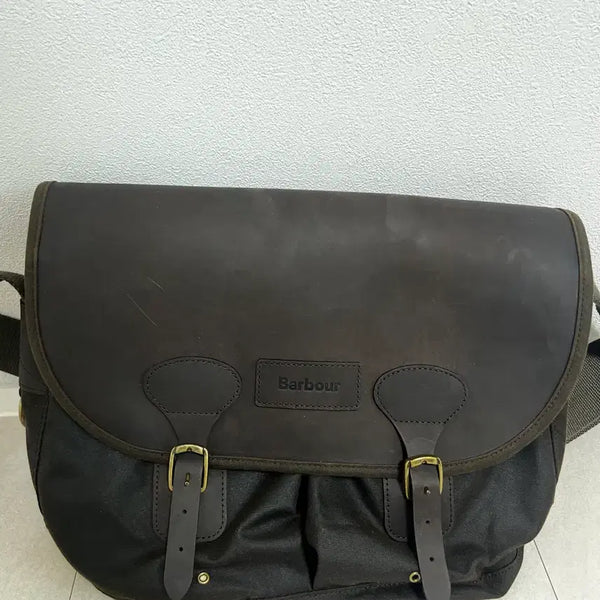 [BUNJANG] Barbour Messenger Bag / 바버 메신저백