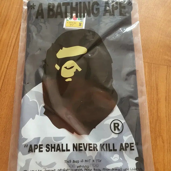 [BUNJANG] A Bathing Ape Camo Gorilla T-Shirt (M) / 베이프 카모 고릴라 반팔티 M 사이즈