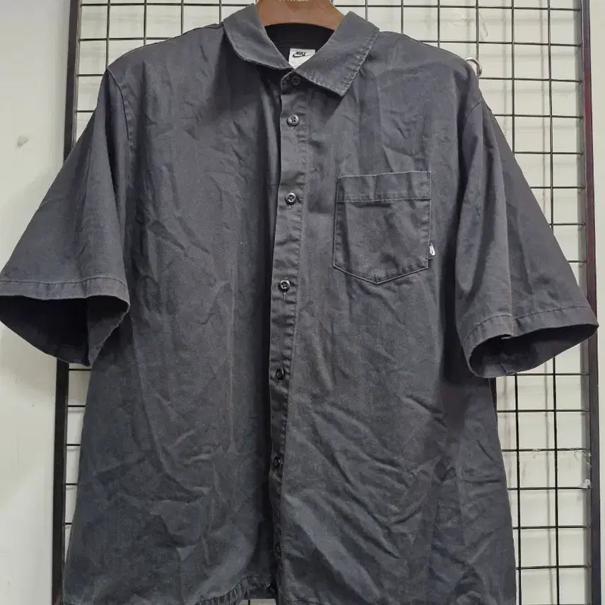 [BUNJANG] Nike Button-Down Short-Sleeve Shirt XXL Black / 110XXL 나이키 버튼다운 반팔 셔츠.블랙