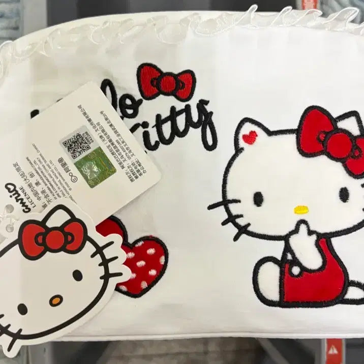 [BUNJANG] Hello Kitty Pouch (Sealed) / (미개봉) 헬로키티 파우치