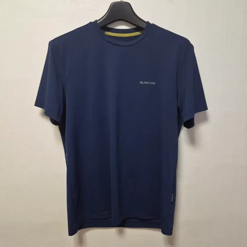 [BUNJANG] Black Yak Men's Functional T-Shirt Navy Size 100 / 블랙야크 기능성 반팔티 네이비  남성 100