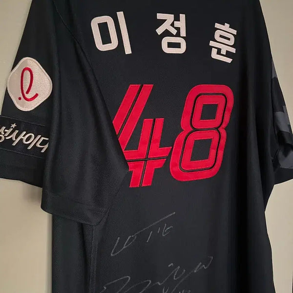[BUNJANG] Lotte Giants Lee Jeong-hoon Game-Worn Signed Baseball Jersey / 롯데 자이언츠 이정훈 선수 지급용 실착 유니폼