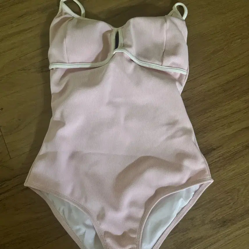 [BUNJANG] Rebréve One-Piece Swimsuit Pink White / 레브레브 수영복