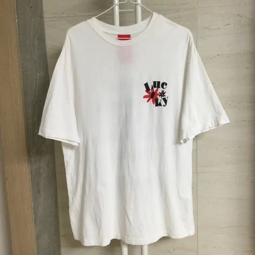 [BUNJANG] Lucky Chouette Oversized Short Sleeve T-Shirt White / 럭키슈에뜨 오버핏 반팔 티셔츠 55