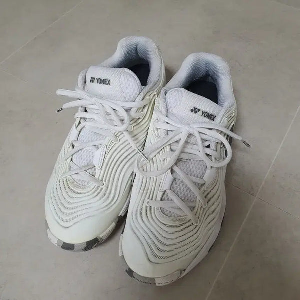 [BUNJANG] Yonex Badminton Shoes Size 250 / 요넥스(250) 배드민턴화