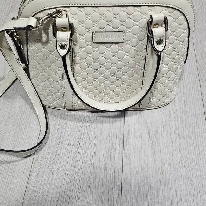 [BUNJANG] Gucci Microguccissima Tote Bag White / 구찌 마이크로시마 토트백 화이트