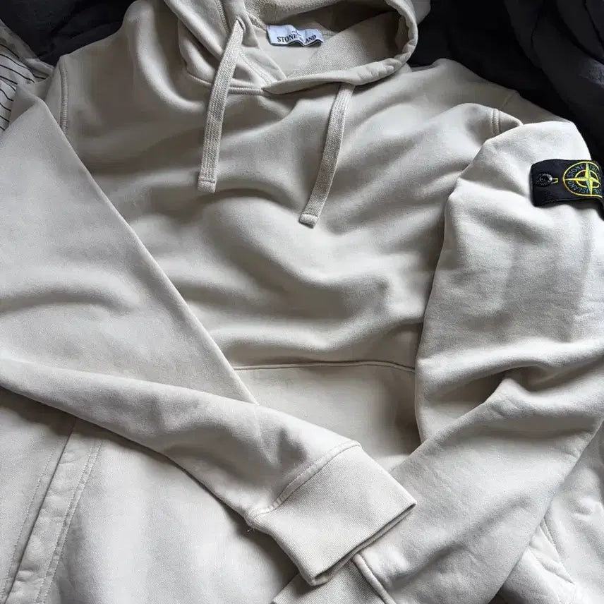 [BUNJANG] Stone Island Hooded Sweatshirt Ivory XXL / 스톤아일랜드 후드티