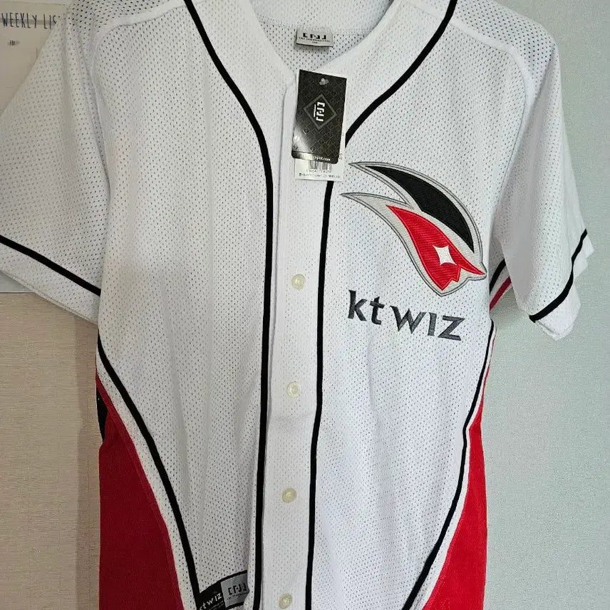 [BUNJANG] KT Wiz Baseball Uniform (Size 100) / KT위즈야구 100 유니폼 새상품 특가 무배