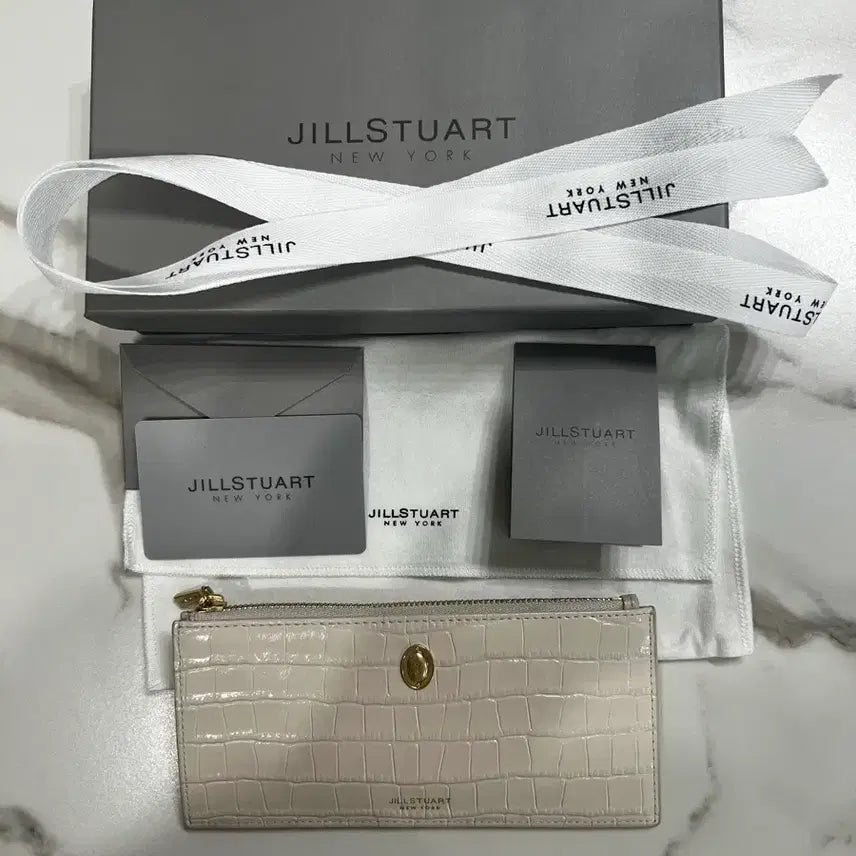 [BUNJANG] JILL STUART Ivory Leather Long Wallet / 질 스튜어트 아이보리 가죽 장지갑