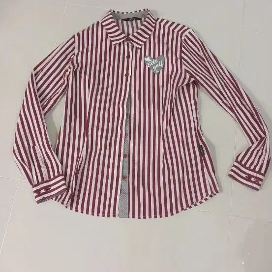 [BUNJANG] Elle Golf Women's Striped Shirt with Heart Applique / 엘르골프 여성 스트라이프 셔츠