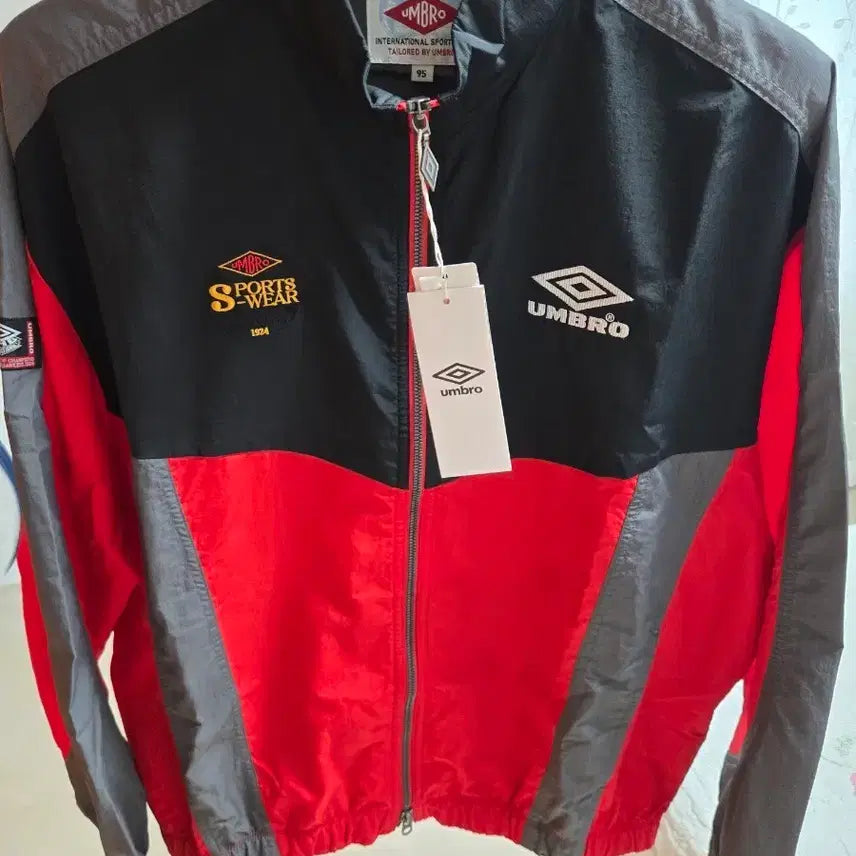 [BUNJANG] Umbro Sportswear Windbreaker Jacket / 새상품 엄브로 스포츠웨어 바람막이 운동복 팝니다. 정가17.9만