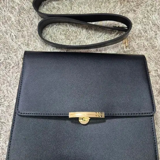[BUNJANG] Black Chain Shoulder Bag / 블랙 체인 숄더백