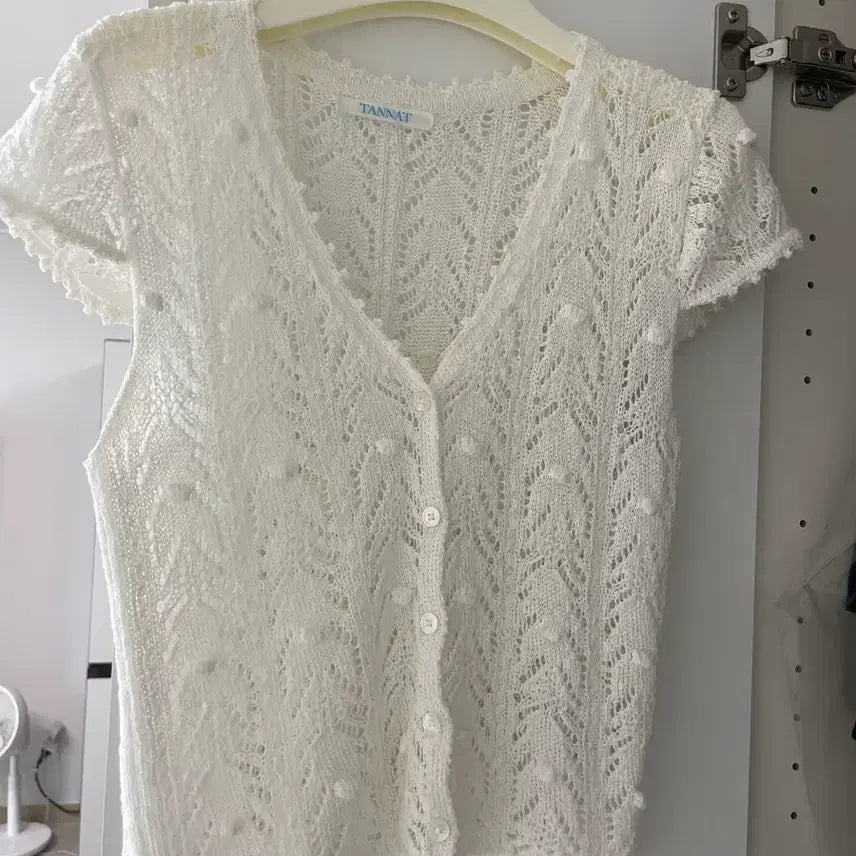 [BUNJANG] Thanat Crochet Half Cardigan / 타낫 크로셰하프가디건