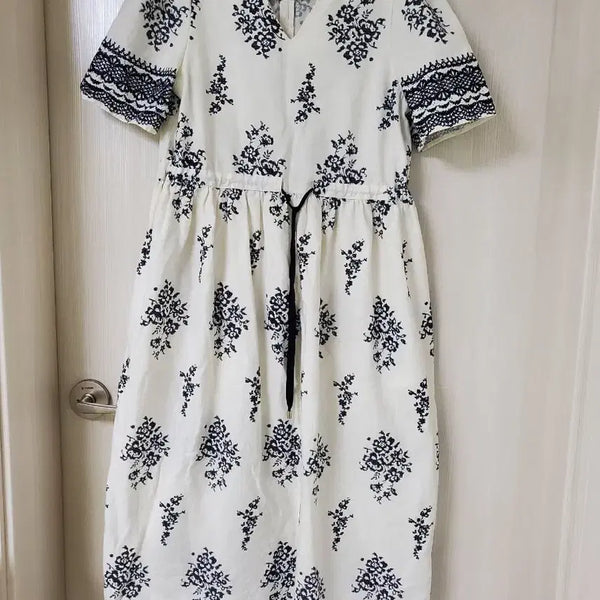 [BUNJANG] Galong de Blanc Flower Pattern Long Dress / 갈롱 드 블랑 플라워 패턴  원피스