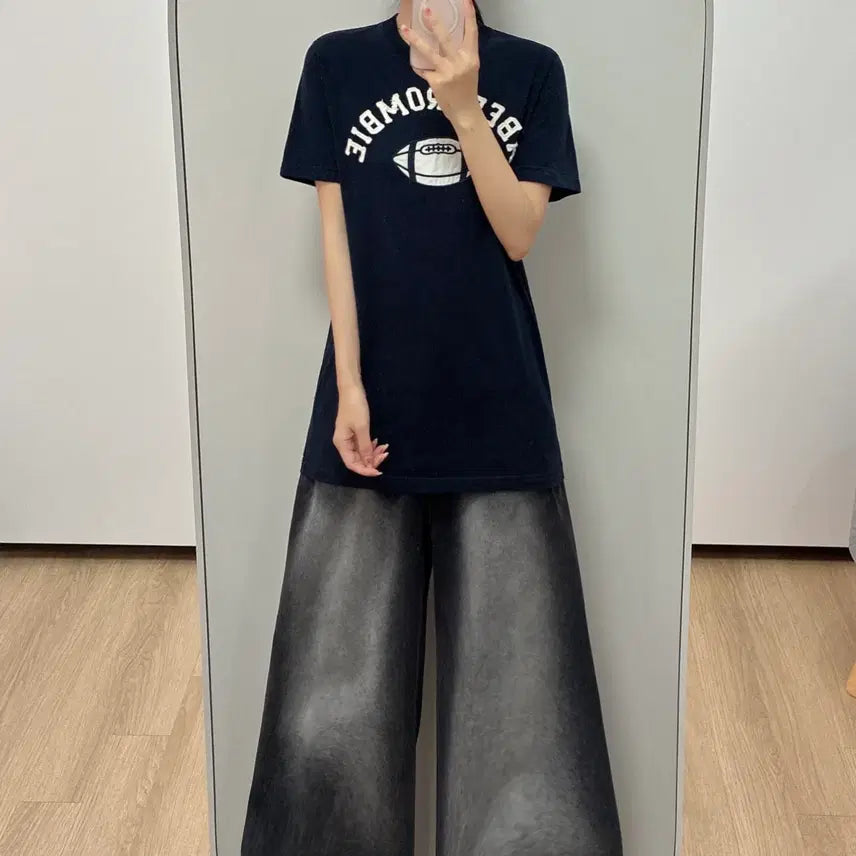 [BUNJANG] Abercrombie Embroidered Logo Deep Navy Short-Sleeve T-Shirt / 아베크롬비 자수로고 딥네이비 반팔 티셔츠