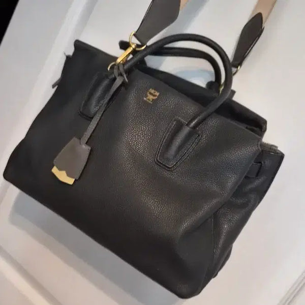 [BUNJANG] MCM Black Leather Crossbody Bag / 엠시엠 31 22 15