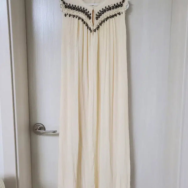 [BUNJANG] Beaded Sleeveless Maxi Dress Ivory / 비즈 장식 민소매 롱 원피스 아이보리
