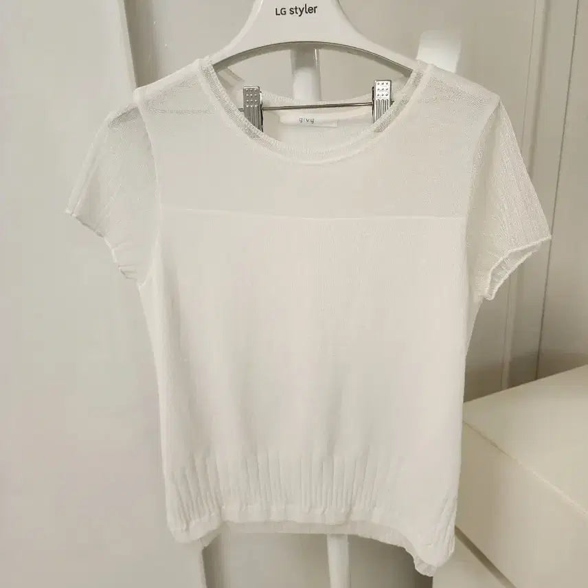 [BUNJANG] Givy Knit / GIVY 기비 니트(22년식)