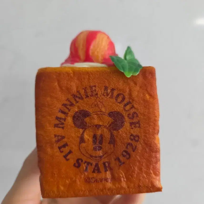 [BUNJANG] Disney Minnie Mouse Toast Squishy / 디즈니 미니마우스 토스트 스퀴시 판매합니다