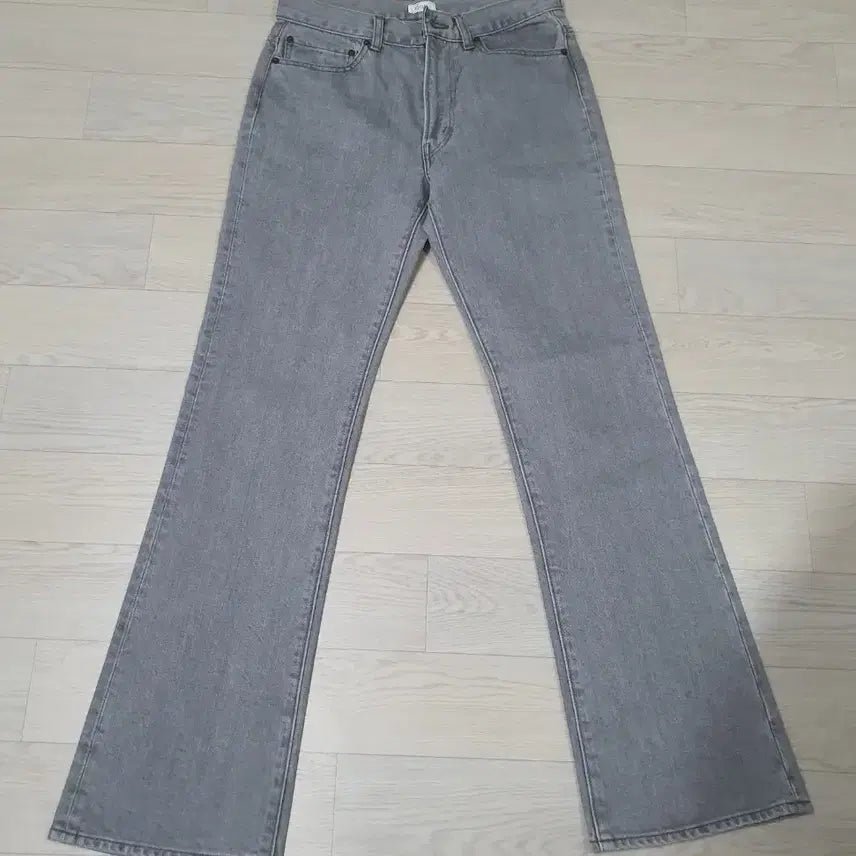[BUNJANG] CIOTA Gray Flare Bootcut Jeans / 시오타 그레이 플레어 진 데님 ciota 부츠컷