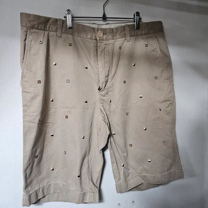 [BUNJANG] Hazzys Logo Cotton Shorts Beige / 헤지스 로고 면 반바지  36