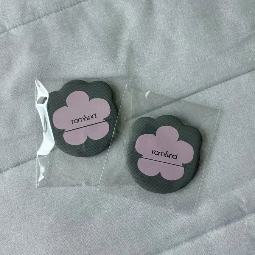 [BUNJANG] Rom&nd Zero Cushion Joa Foot Pad Puff Sealed / [미개봉새상품] 롬앤제로쿠션 조아 발바닥 퍼프