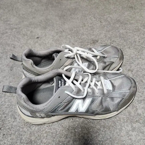 [BUNJANG] New Balance 878 Grey Sneakers - Size 265 / 뉴발란스 878 그레이 운동화-265
