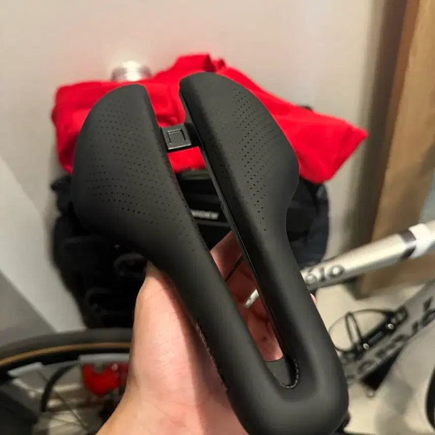 [BUNJANG] Walgun Road MTB Bicycle Saddle / 미사용 로드 mtb 자전거 walgun 안장 판매합니다
