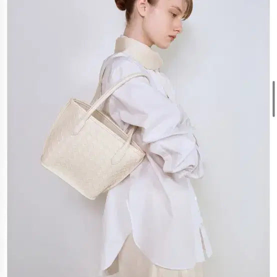 [BUNJANG] Analili Tote Bag Ivory / <새상품> 아날리 토트백 아이보리 판매합니다