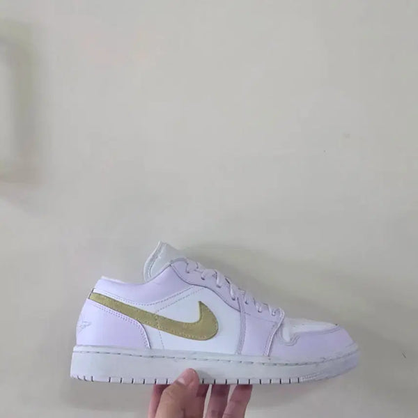 [BUNJANG] Nike Wmns Air Jordan 1 Low "Bearel Grape" (Discontinued) / [260] 나이키w 에어조던1로우 베얼리그레이프ㅡ단종매물