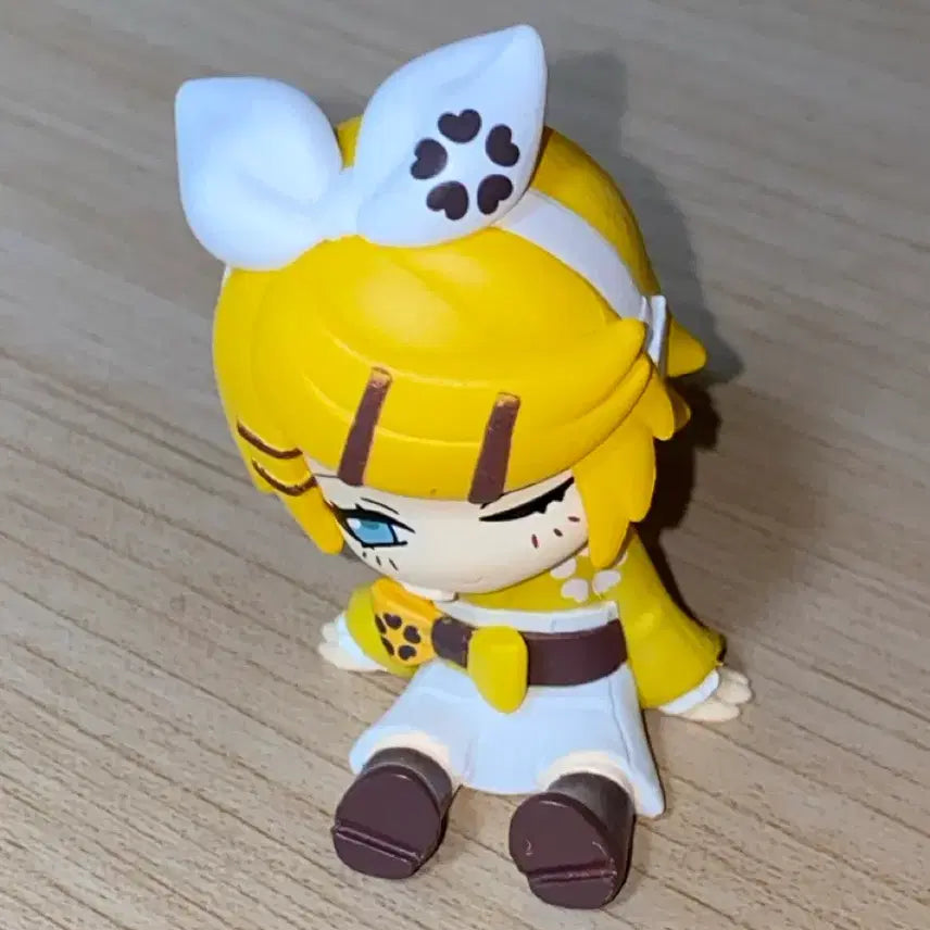 [BUNJANG] Kagamine Rin Napping Gacha Figure / (배송비무료) 카가미네 린 꾸벅 가챠