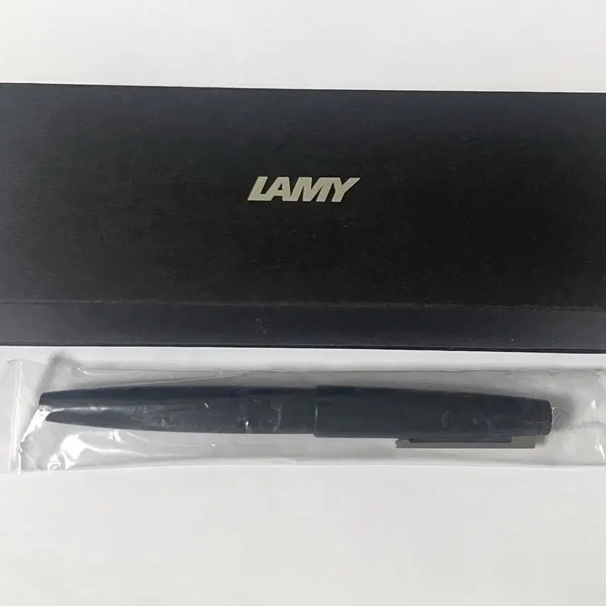 [BUNJANG] Lamy 2000 Makrolon F Fountain Pen / 라미 2000 마크롤론 f