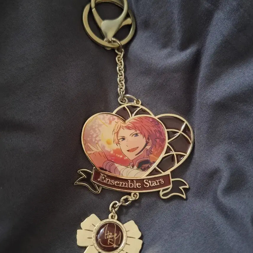 [BUNJANG] Ensemble Stars Shu Itsuki Heart Metal Charm Keychain / 앙스타 이츠키 슈 하트 메탈 챰 키링 양도