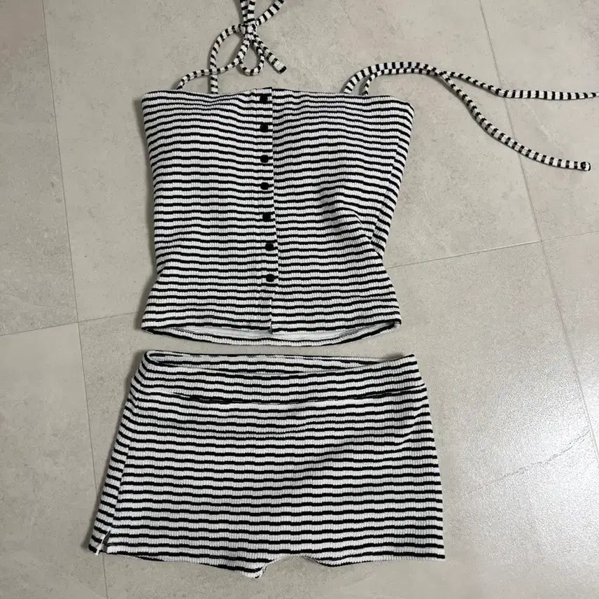 [BUNJANG] Surfea Song Hye Kyo Swimsuit Size M / 써피 surfea 송혜교 수영복 M사이즈